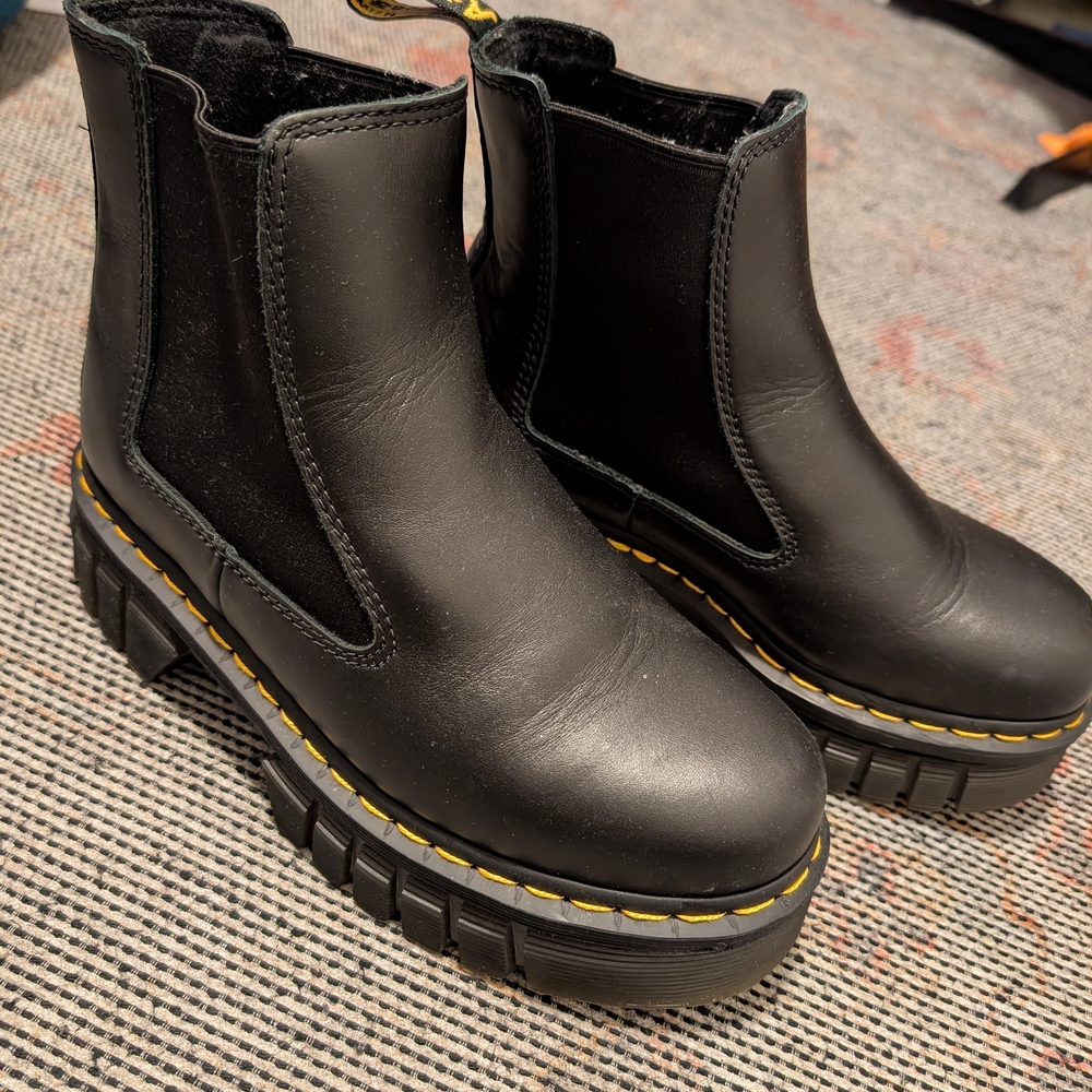 Black Leather Chelsea Boots